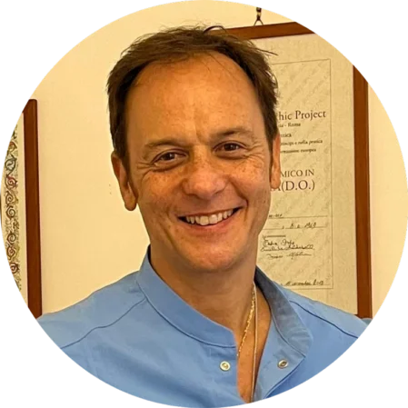 Foto del Dottor Riccardo Di Carmine osteopata e fisioterapista